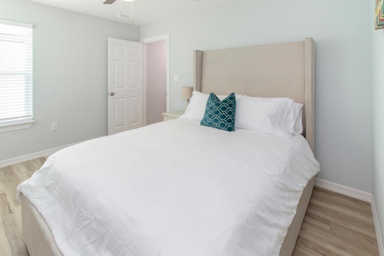 Peerless Retreat - Minutes From Downtown Houston Villa Екстериор снимка