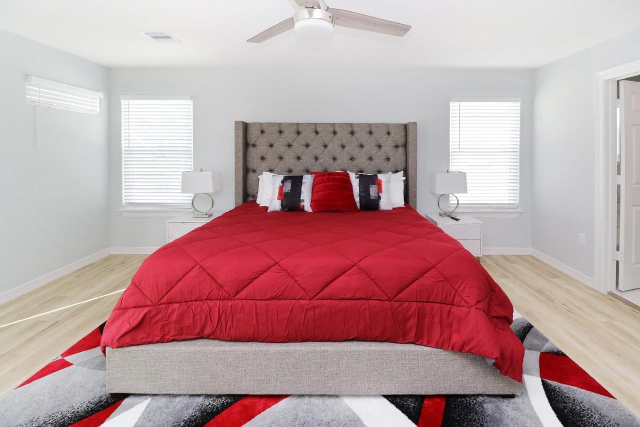 Peerless Retreat - Minutes From Downtown Houston Villa Екстериор снимка